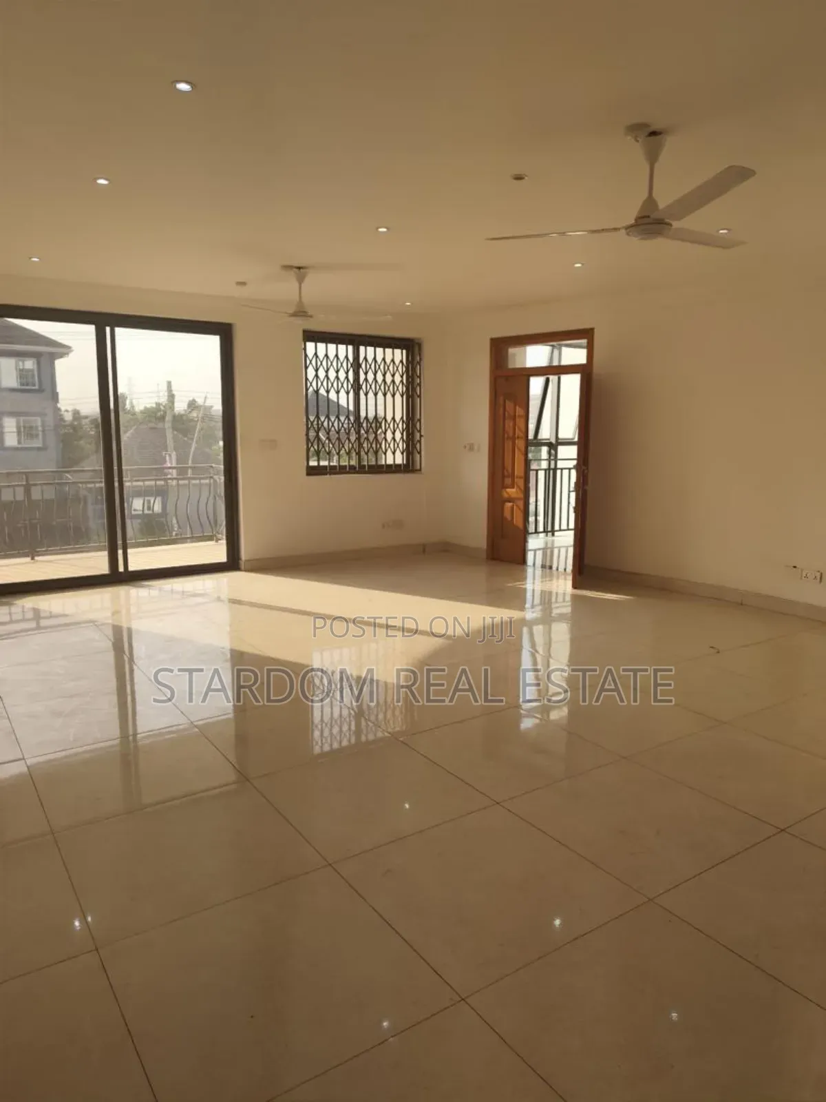 3bdrm Apartment in American House for rent