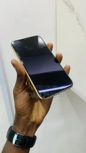 Apple iPhone XR 128 GB Yellow