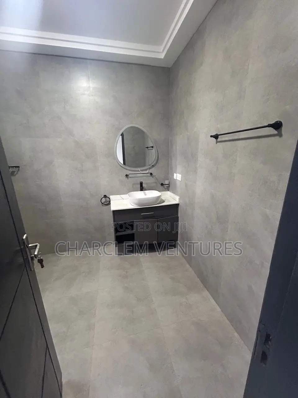 3bdrm House in Charclem Ventures, Accra Metropolitan for sale