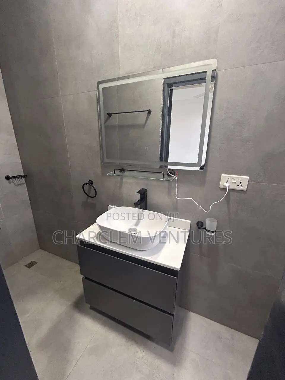 3bdrm House in Charclem Ventures, Accra Metropolitan for sale
