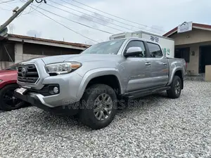 Toyota Tacoma SR 2018 Gray
