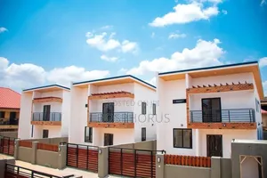 3bdrm House in Oyarifa for sale