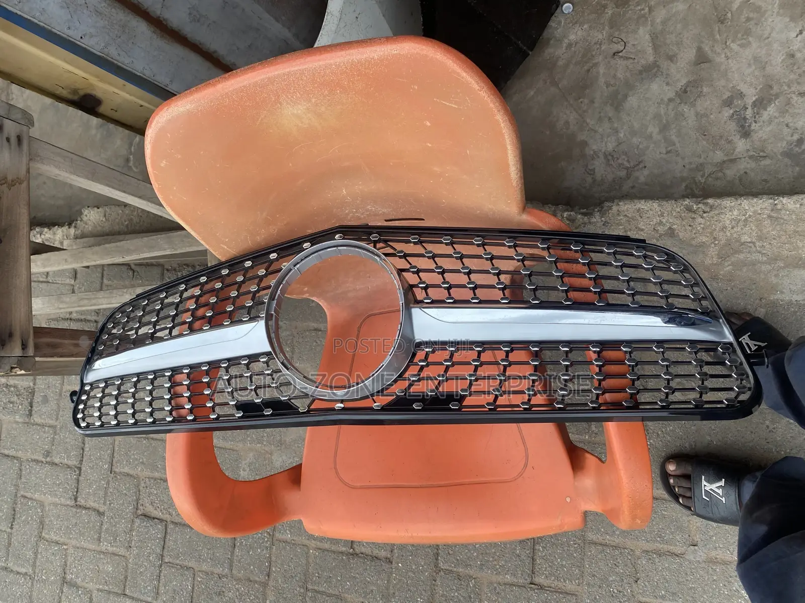 Mercedes Benz C300,C250 Front Shell/Grille