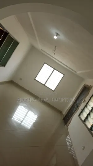 3bdrm House in Amanfro, Oyarifa for rent