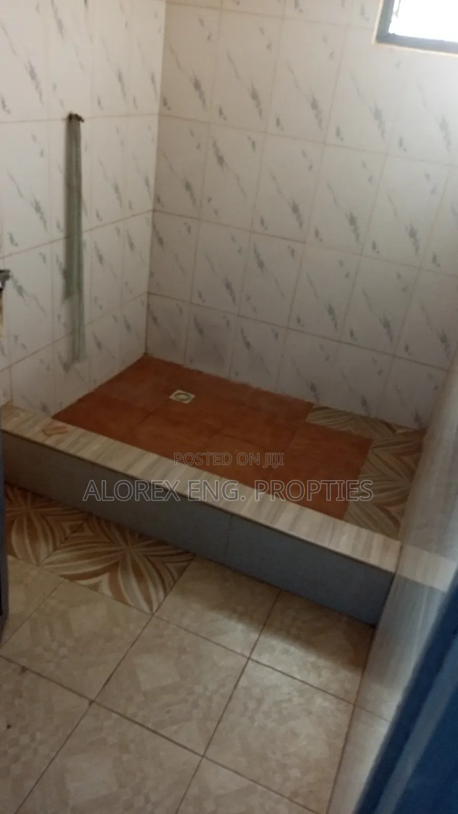 3bdrm House in Amanfro, Oyarifa for rent