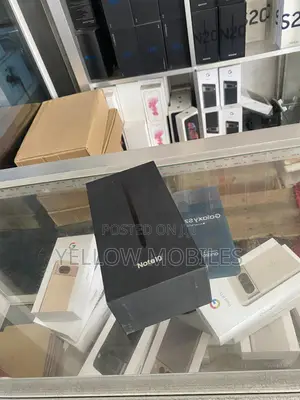 New Samsung Galaxy Note10 256 GB Red