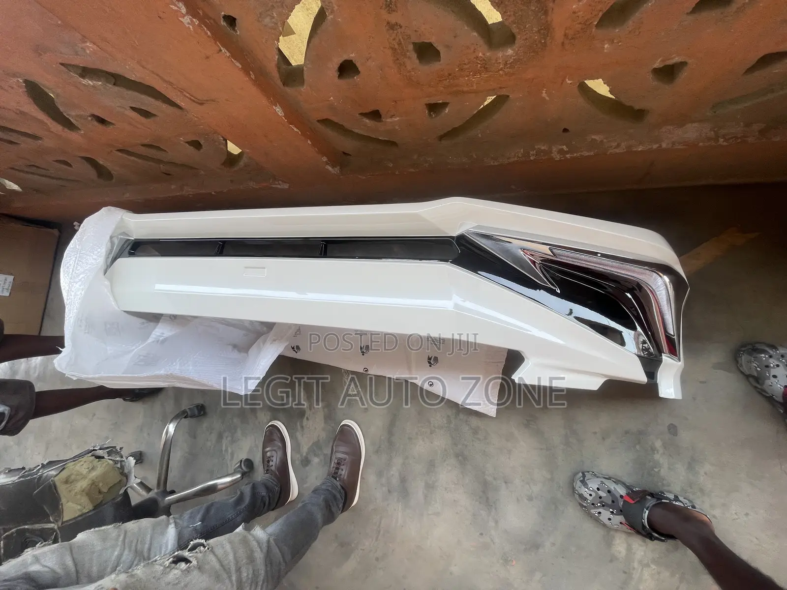 Toyota Land Cruiser Prado Front Bumper Spoiler Led