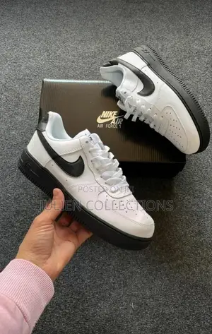 Nike Air Force Leather Black and White