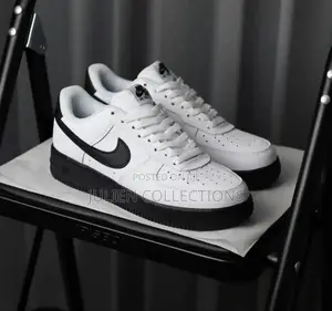Nike Air Force Leather Black and White