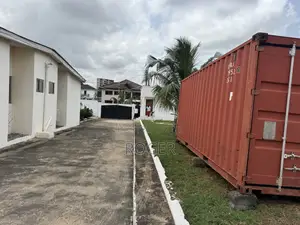 8 Bedroom House for Sale at Abelemkpe