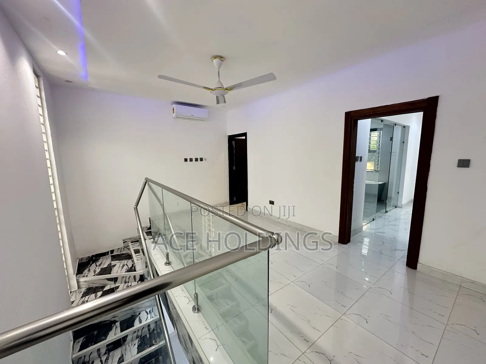 3bdrm Townhouse / Terrace in School Junction, Ashaley Botwe for rent