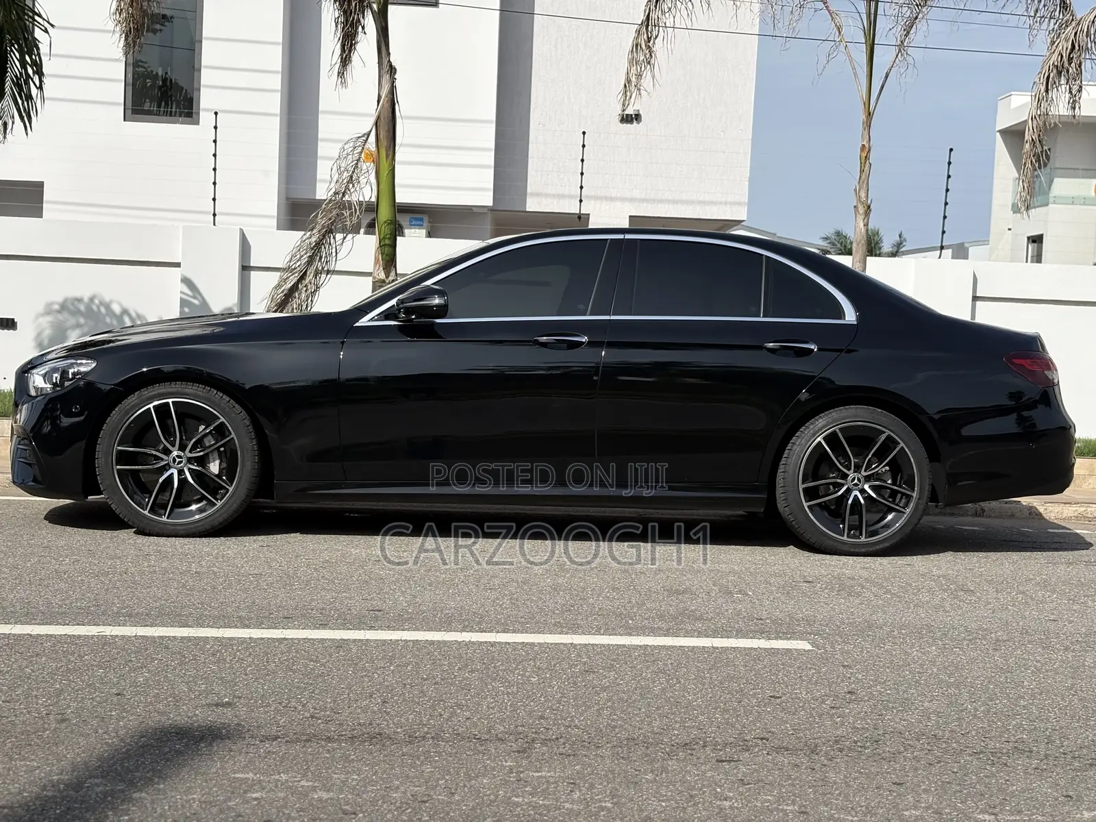 Mercedes-Benz E350 2020 Black