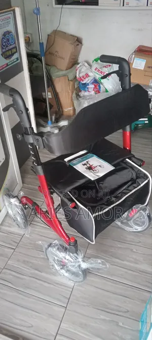 Walker Rollator Standard With Wheels and Bag