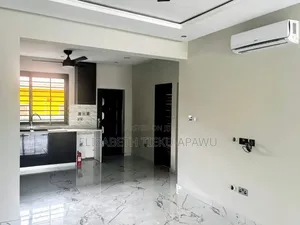 2bdrm Apartment in Hfc Estates, Baatsona Total for rent