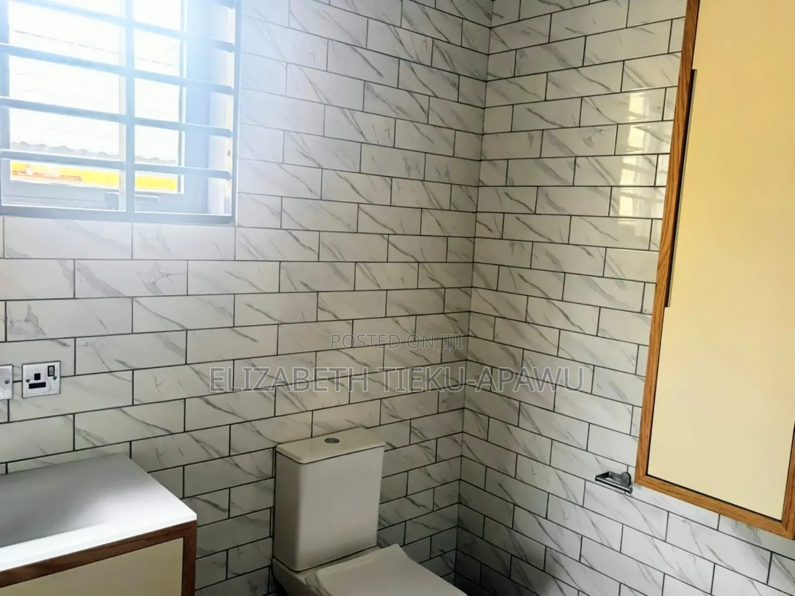 2bdrm Apartment in Hfc Estates, Baatsona Total for rent