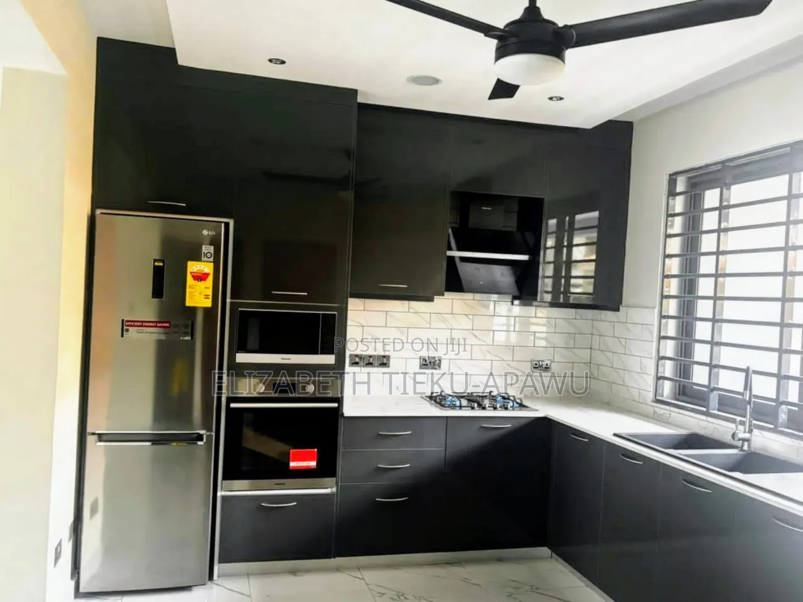 2bdrm Apartment in Hfc Estates, Baatsona Total for rent