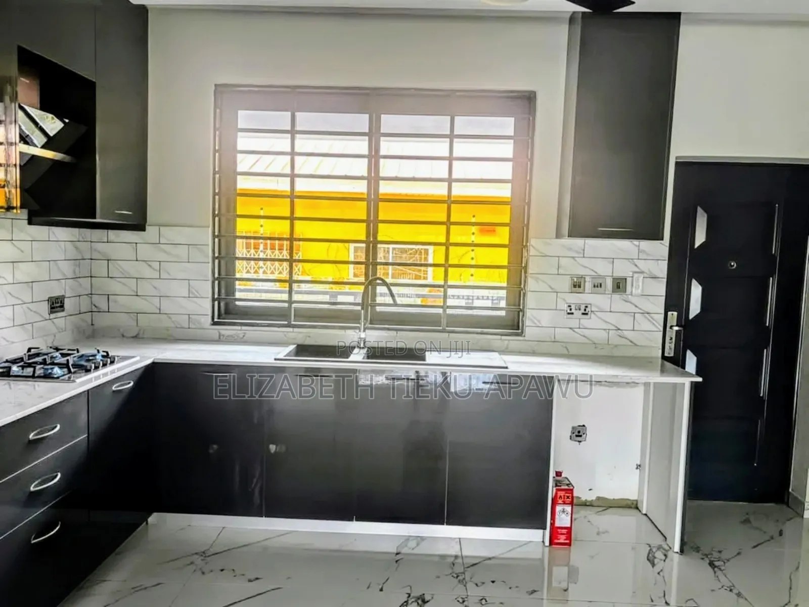 2bdrm Apartment in Hfc Estates, Baatsona Total for rent