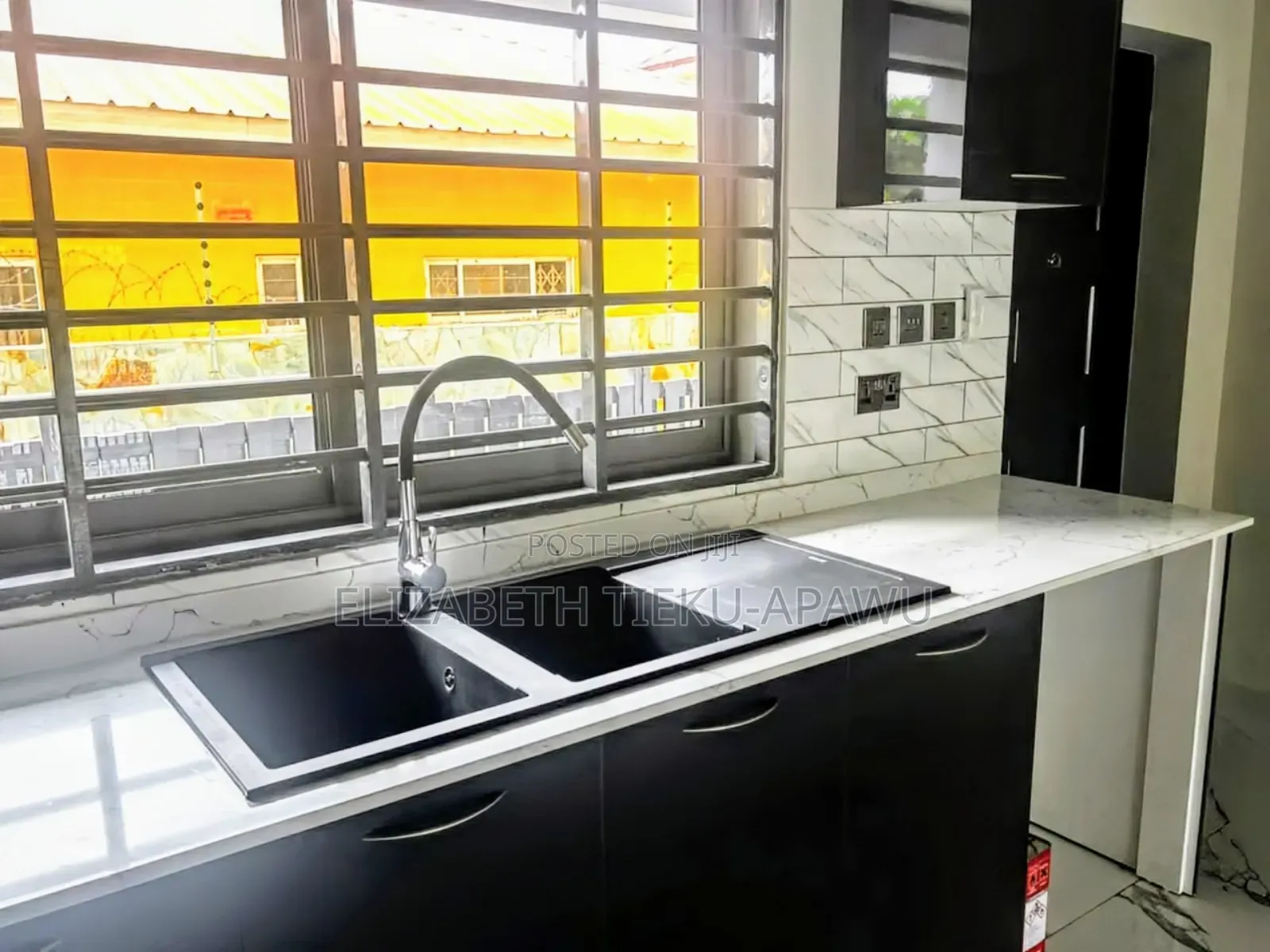 2bdrm Apartment in Hfc Estates, Baatsona Total for rent