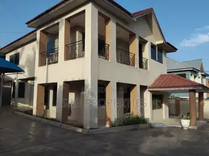 4bdrm House in Ashomang Estate for rent
