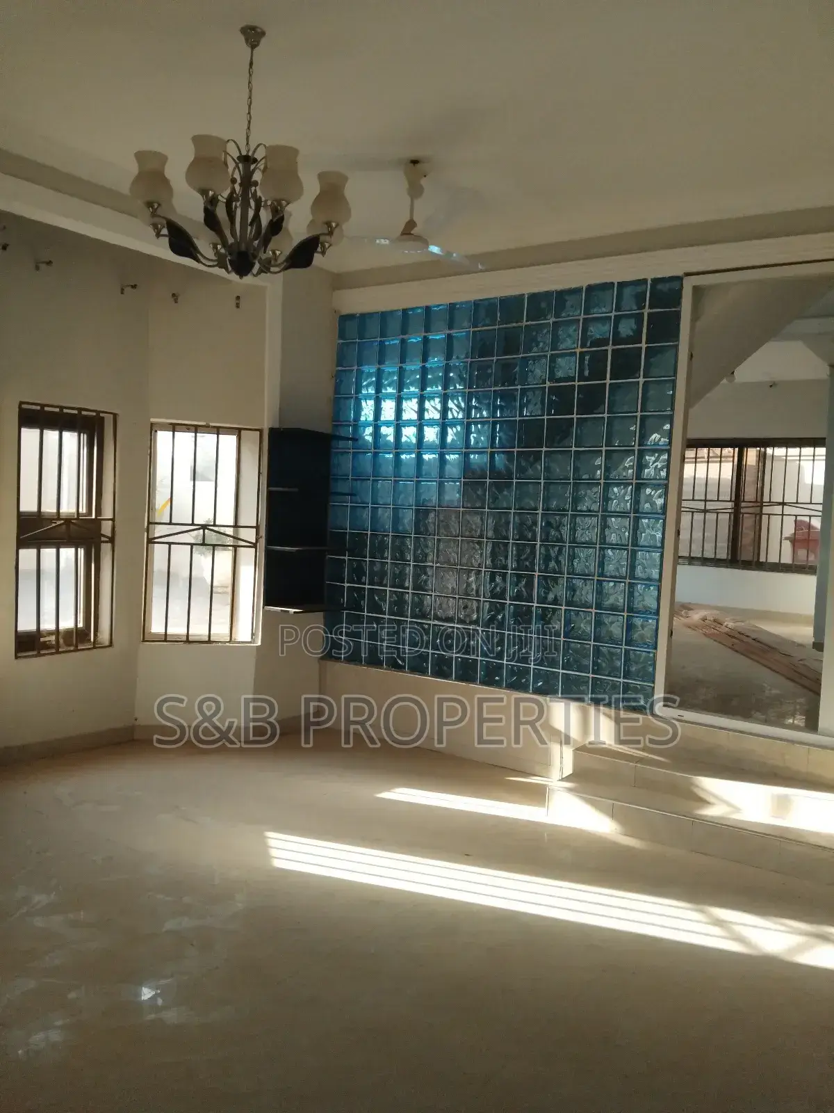 4bdrm House in Ashomang Estate for rent