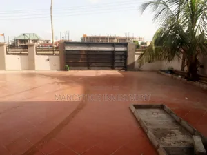 2bdrm Apartment in School Junction for rent