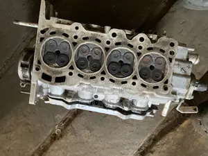 Toyota Vitz Engine Head 4 Plugs