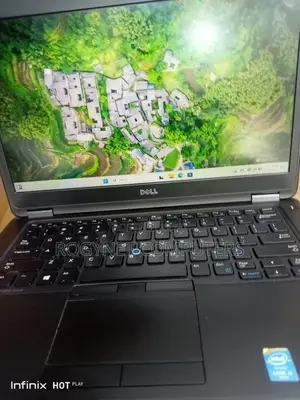 Laptop Dell Latitude 5450 8GB Intel Core i5 SSD 256GB