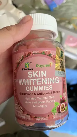 Daynee Skin Whitening and Anti-Aging Gummies- 60 Gummies