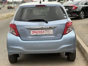 Toyota Vitz 2013 Blue