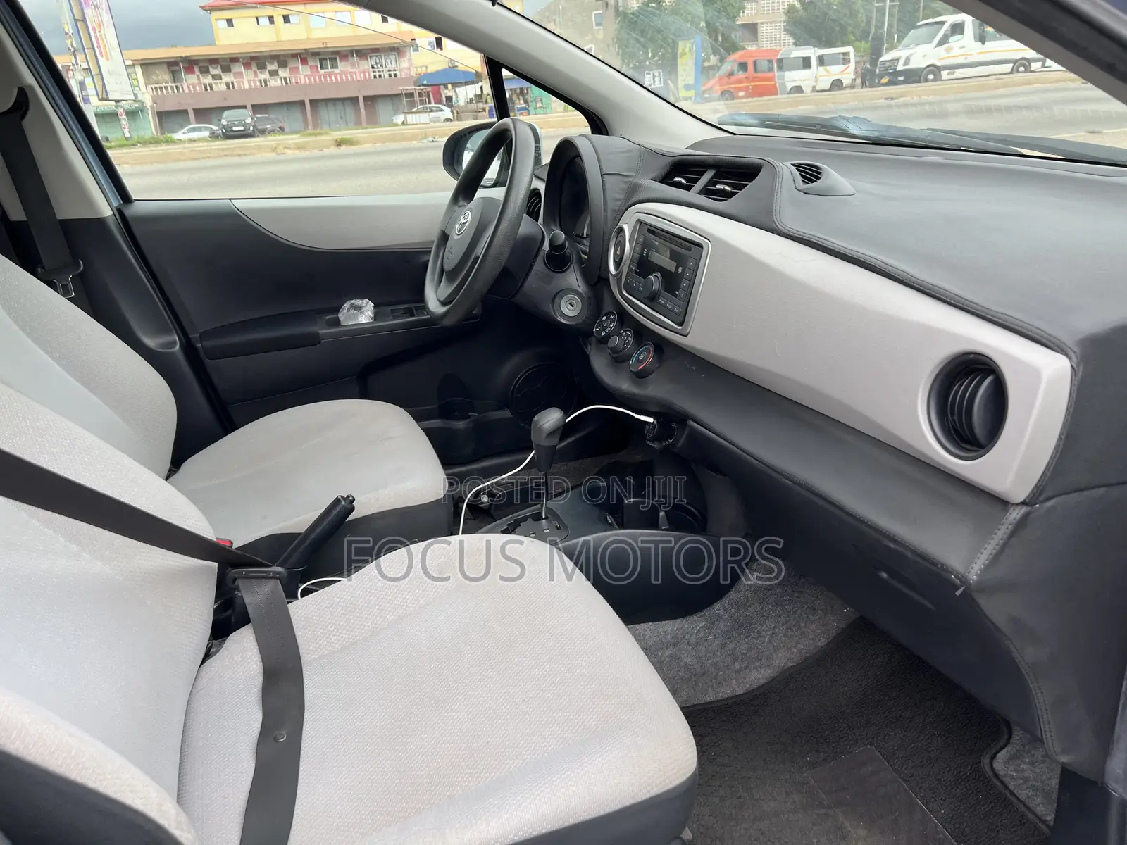 Toyota Vitz 2013 Blue
