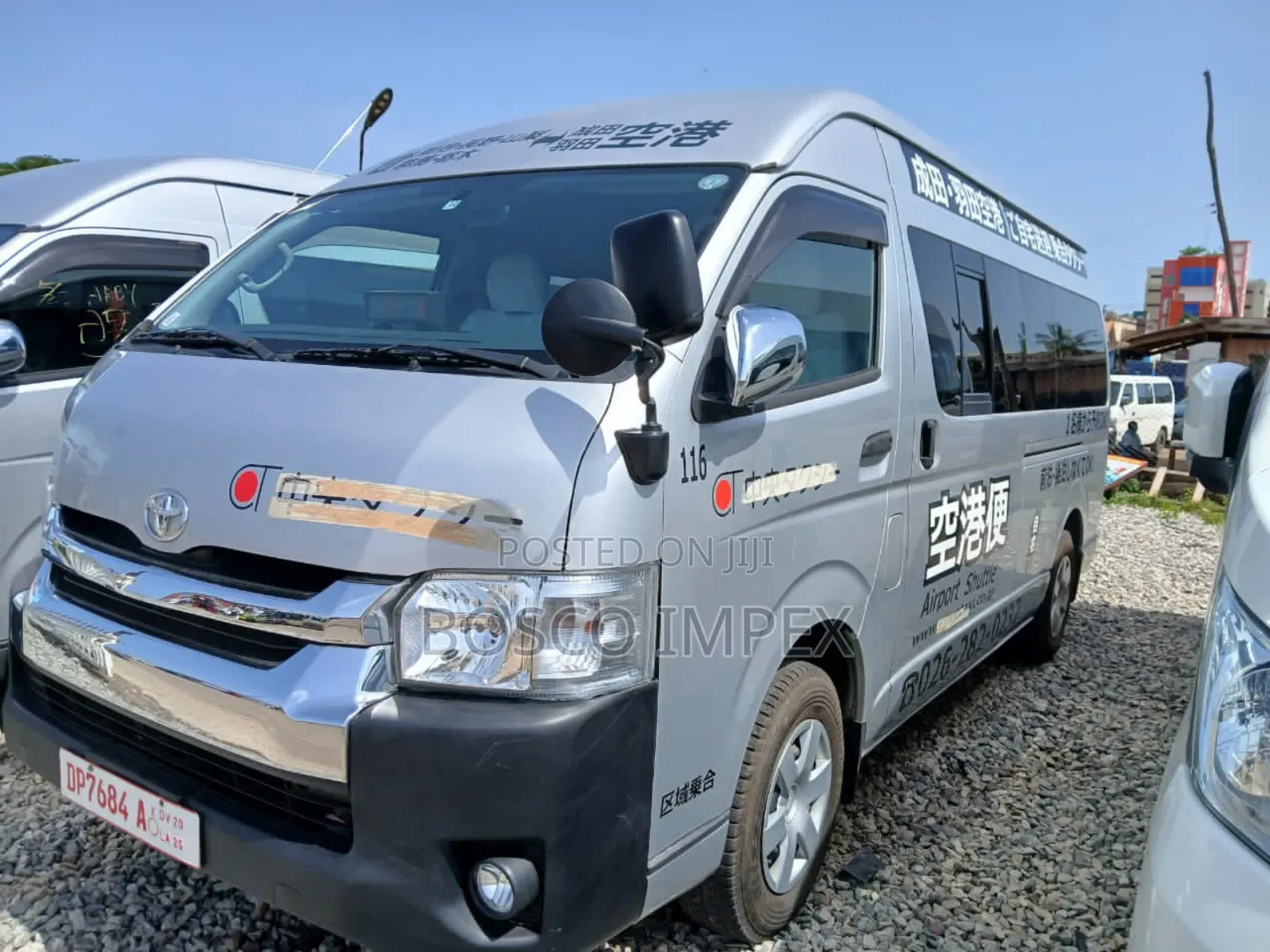 Toyota Grand HiAce 2012 Silver