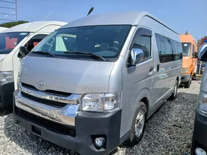 Toyota Grand HiAce 2012 Silver