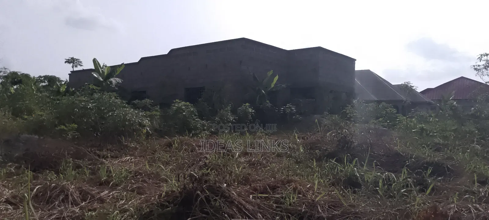 4bdrm Apartment in Ideas Link &, Atwima Kwanwoma for sale