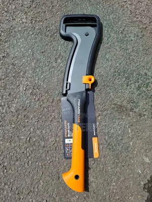 Fiskars Brush Hook Machete
