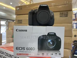 Quality Canon 600d + 18-55mm F3.5-4 Lens