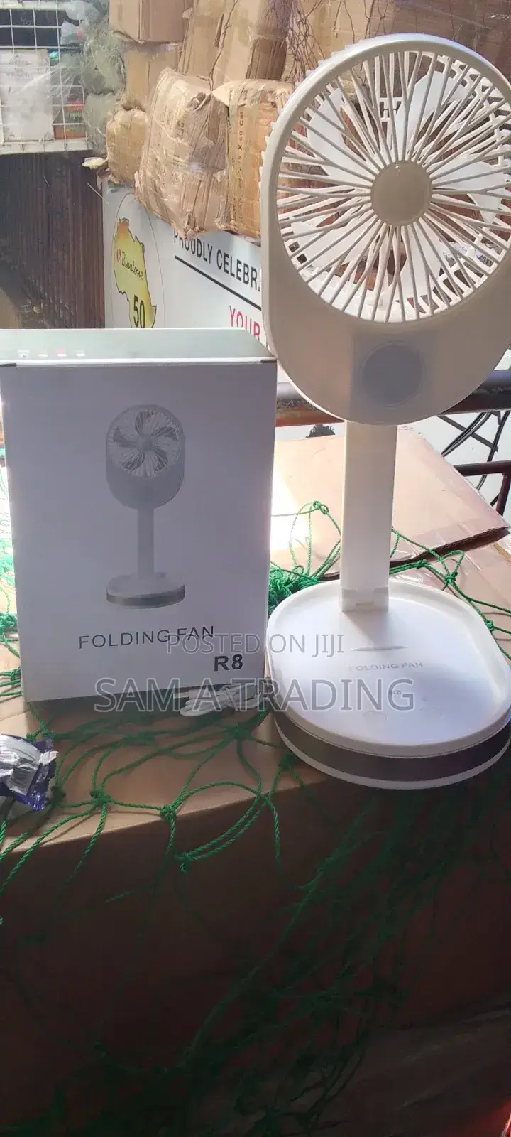 R8-Folding Fan