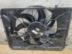 Mercedes Benz W204 W212 C E GLK SLK Radiator Fan