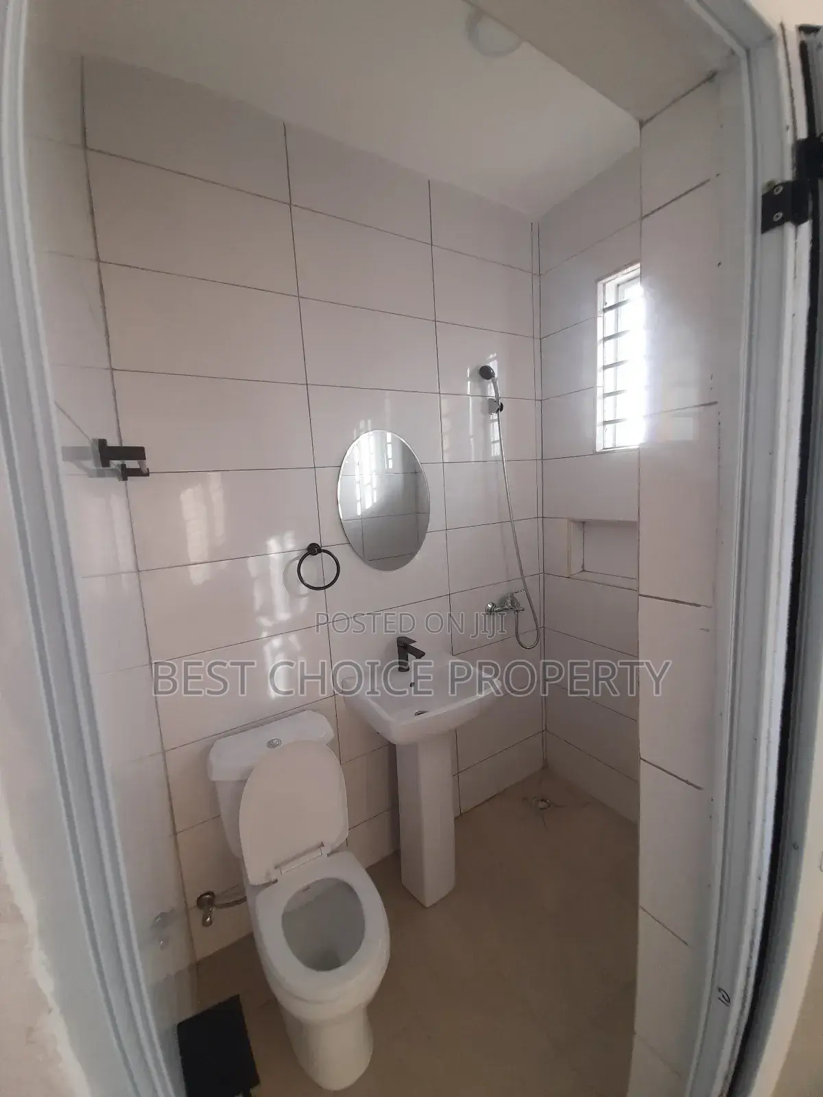 2bdrm Apartment in Adenta Pantang for rent