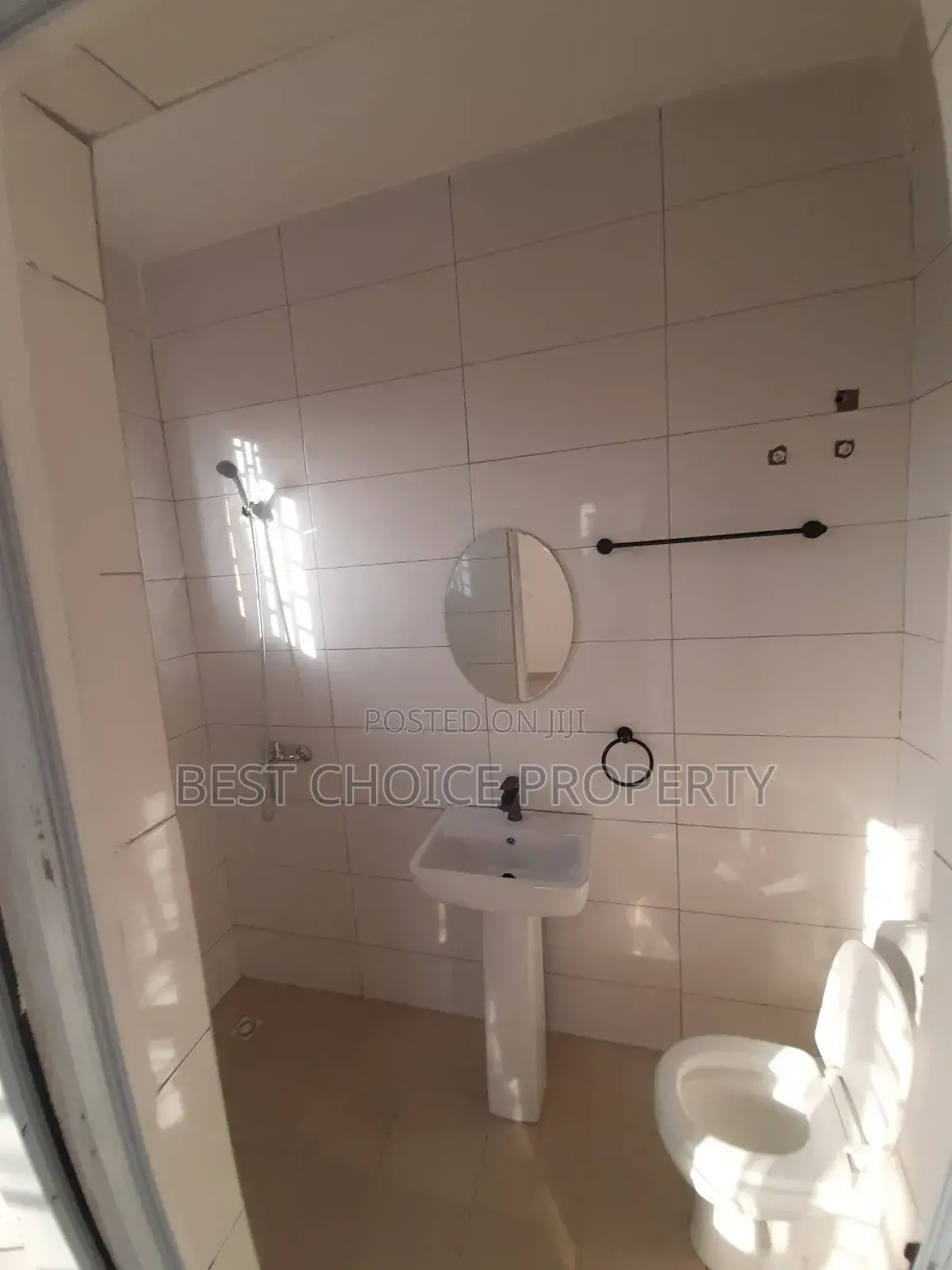 2bdrm Apartment in Adenta Pantang for rent