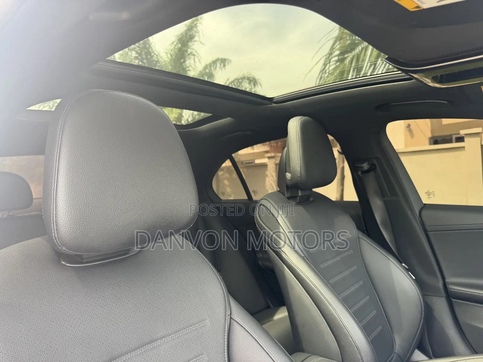 Mercedes-Benz C300 2024 White