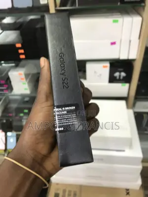 New Samsung Galaxy S22 5G 128 GB Black