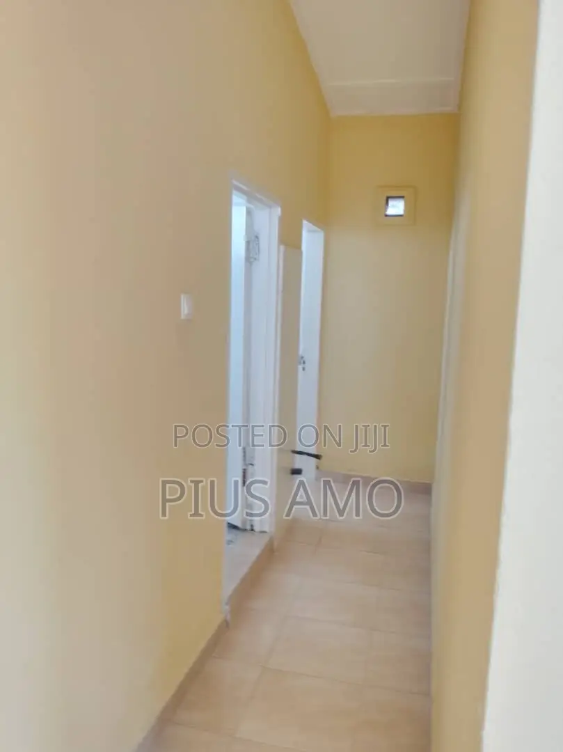 4bdrm House in Teshie Estate for rent