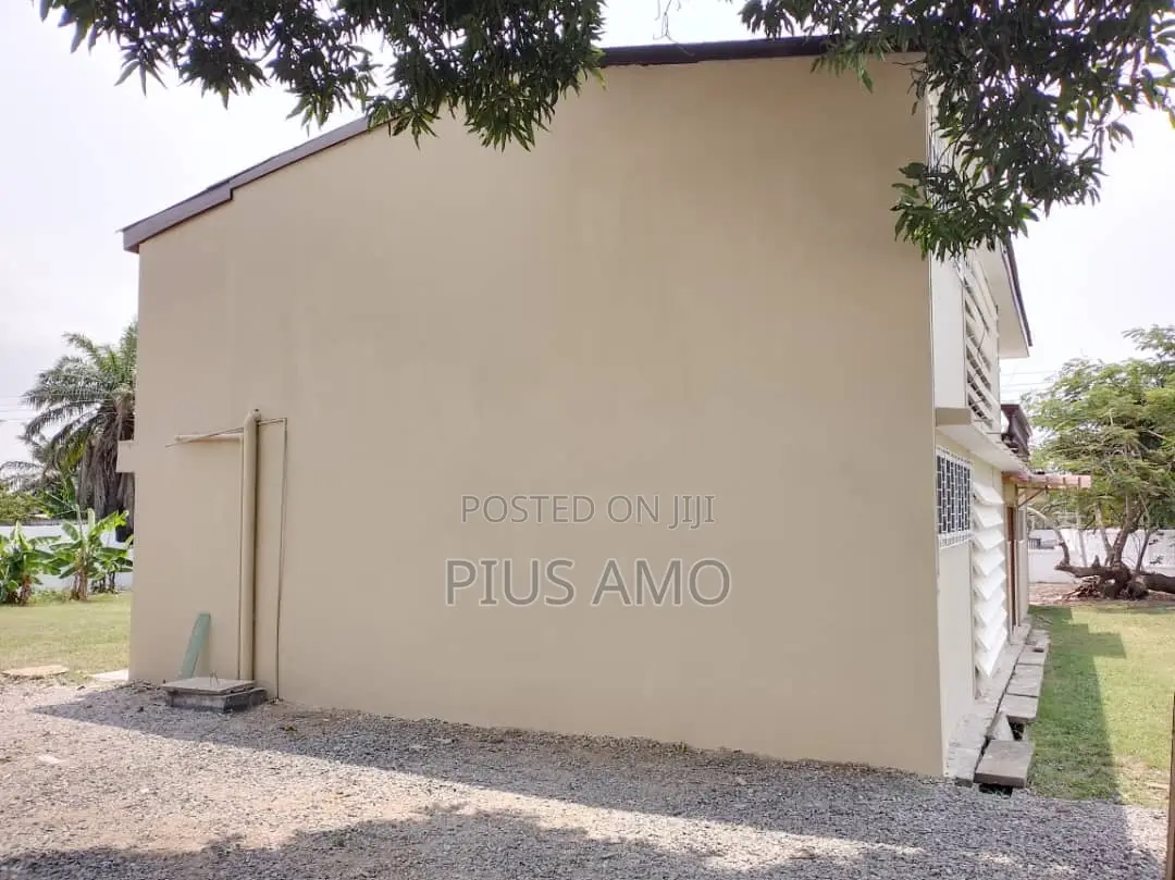 4bdrm House in Teshie Estate for rent