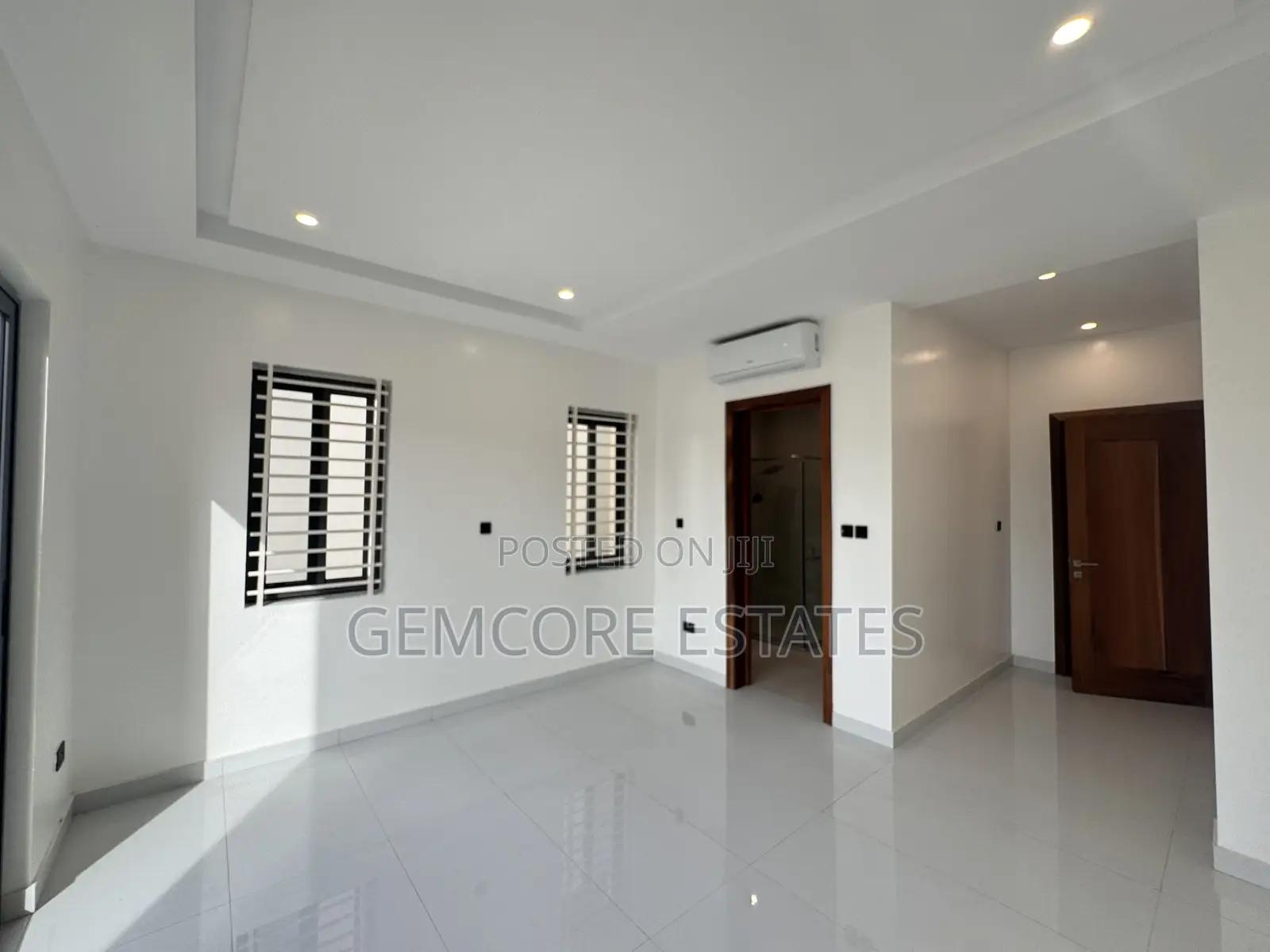 5bdrm House in East Legon for sale