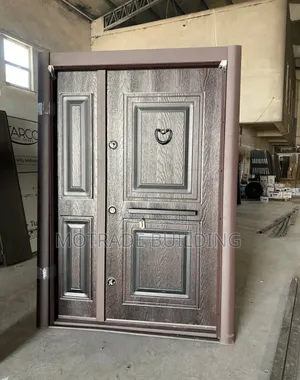 Solid _ Fort ( One Half Door )