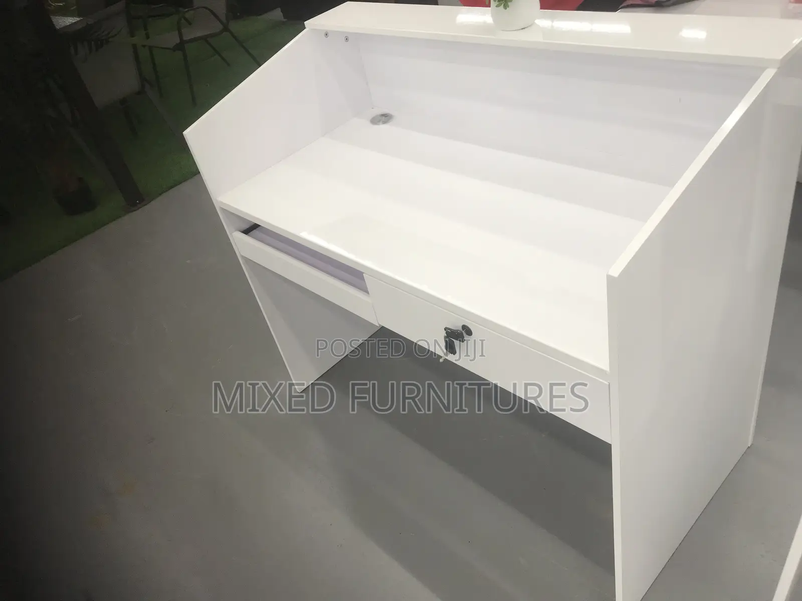 Reception Desk/Front Desk