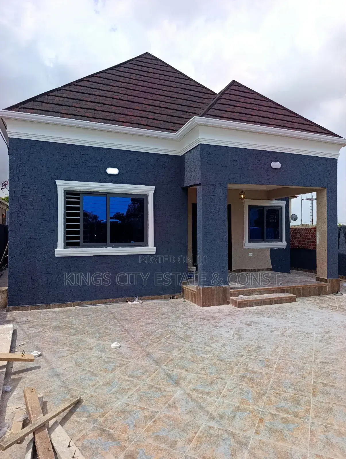 3bdrm House in Amanfrom-Estate, Pokuase for sale