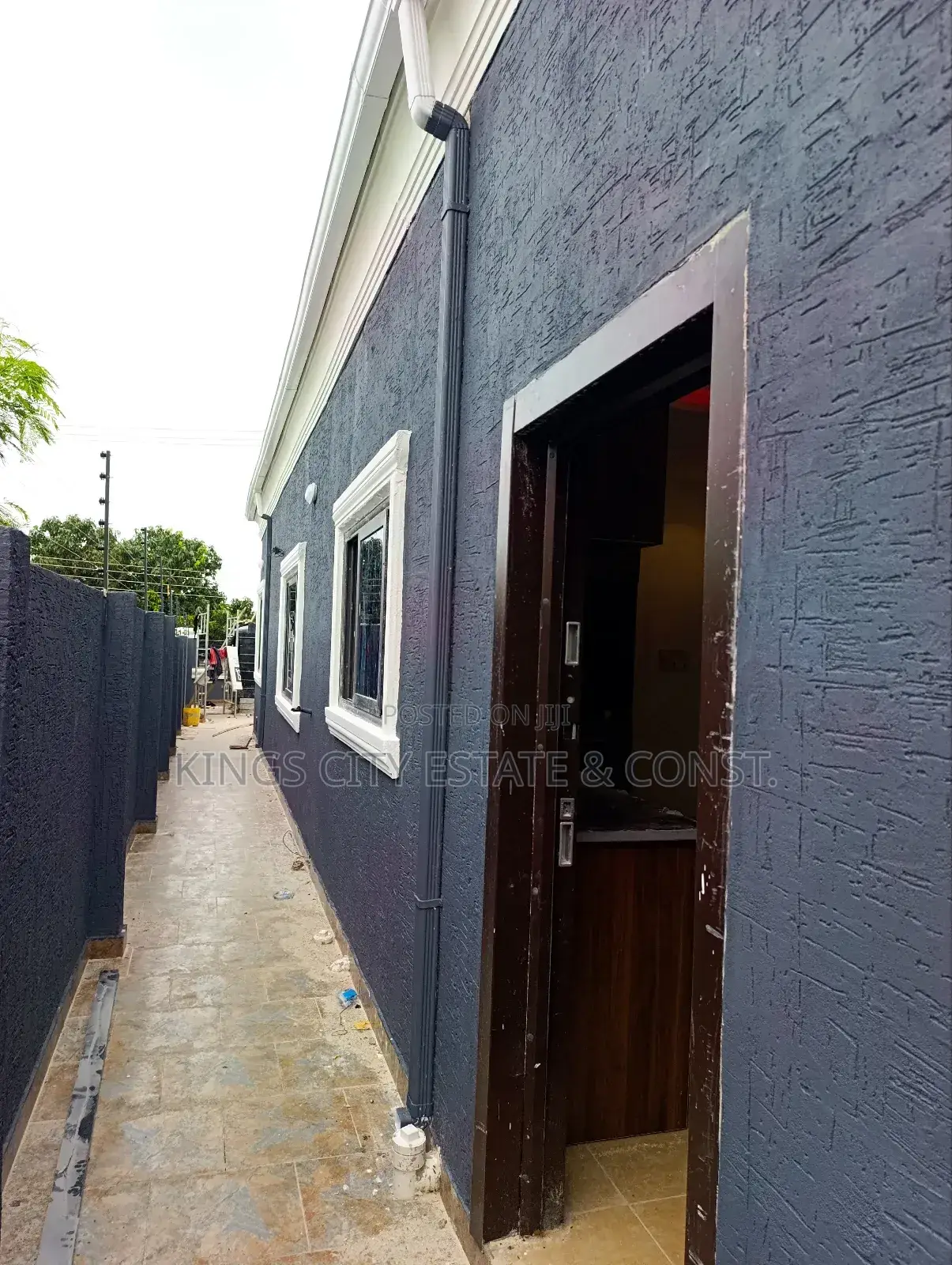 3bdrm House in Amanfrom-Estate, Pokuase for sale