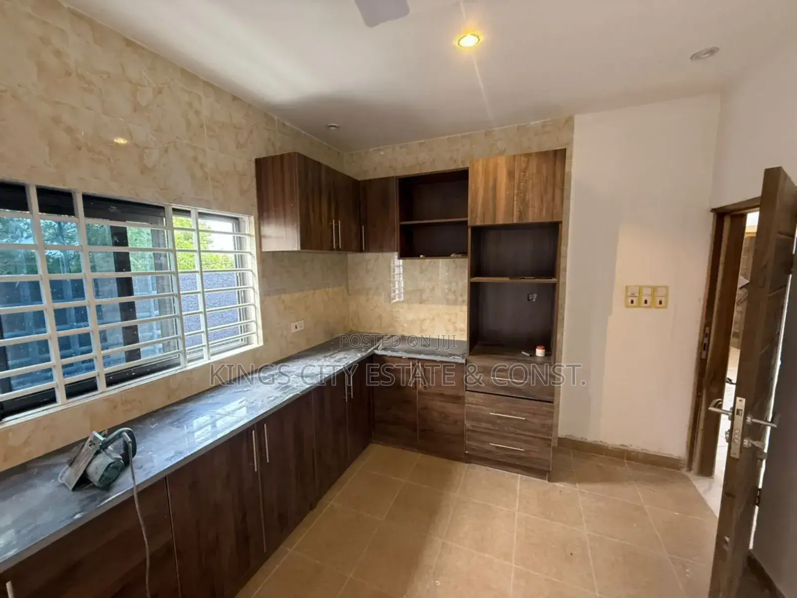 3bdrm House in Amanfrom-Estate, Pokuase for sale