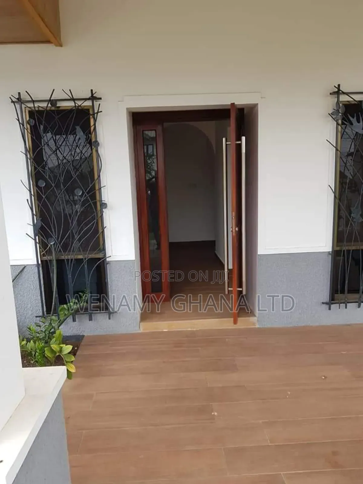Furnished 4bdrm House in Community 25, Tema Metropolitan for sale